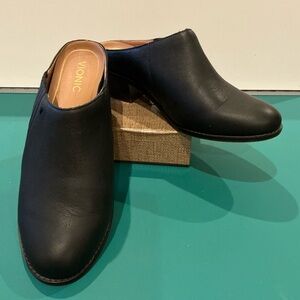 Vionic Classic Black Mules Size 9.5
